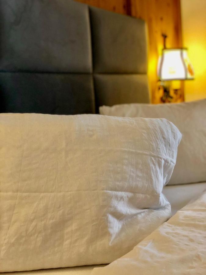 Alpenruh Bed & Breakfast เพทท์นอย อัม อาร์ลแบร์ก ภายนอก รูปภาพ